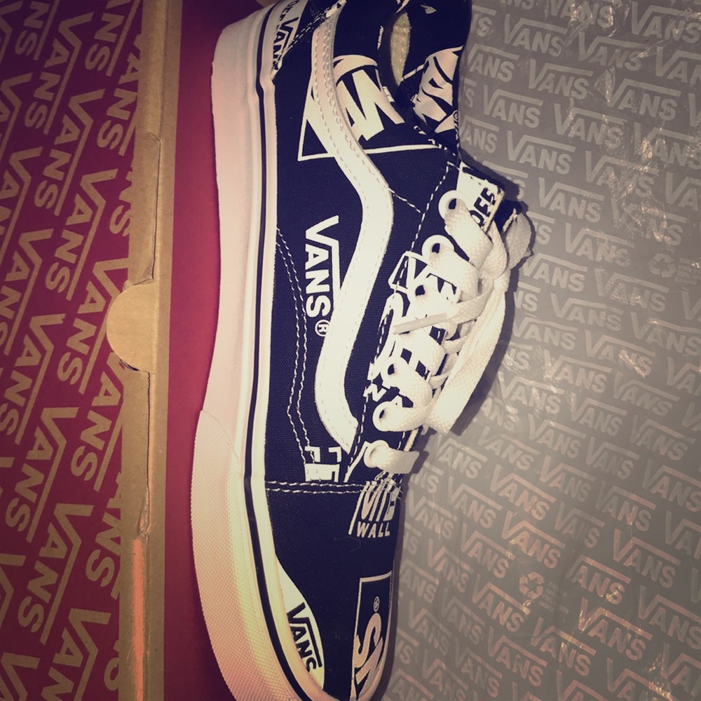 LOGO MIX ERA